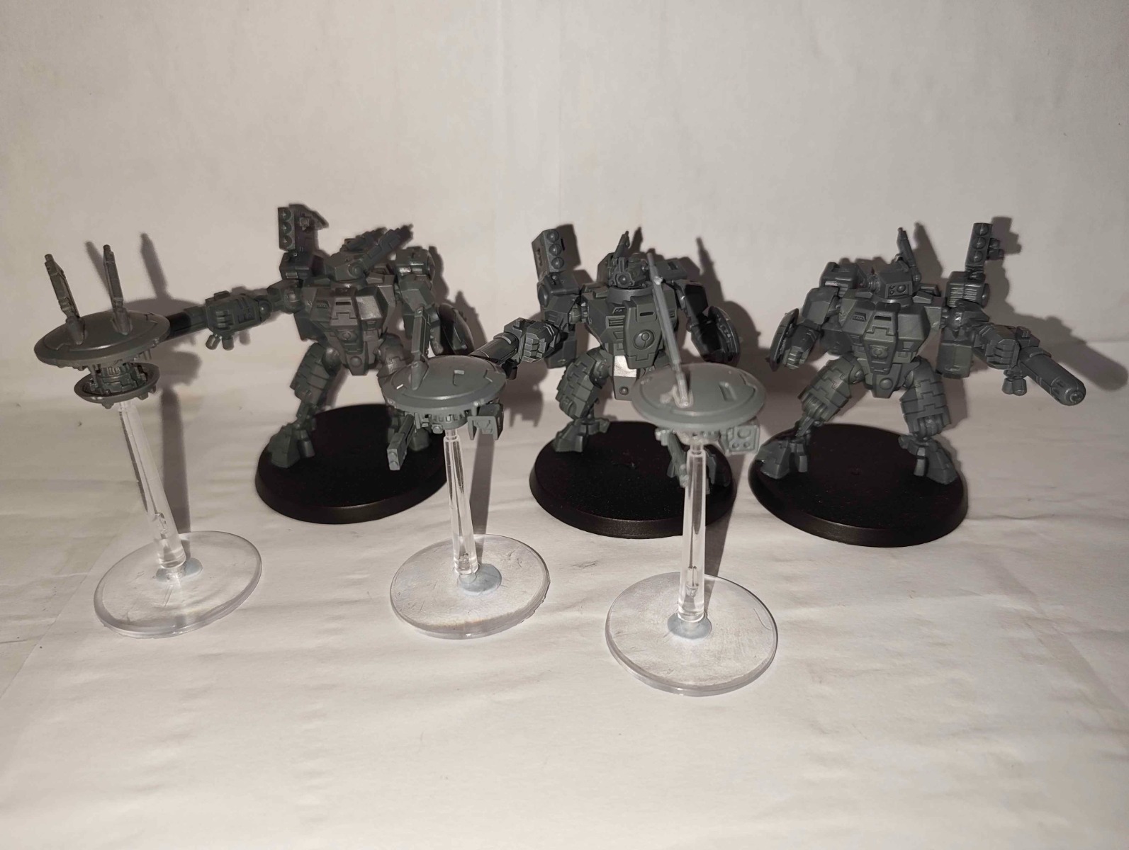 Warhammer Second hand - Assembled: Tau - XV8 Crisis Battlesuit Team